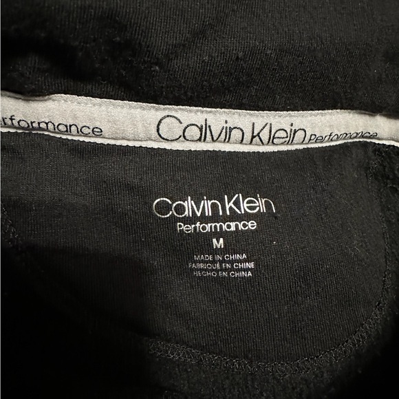 Calvin Klein Performance Black Cropped Hoodie Sweatshirt Pullover Size Medium - Picture 2 of 12
